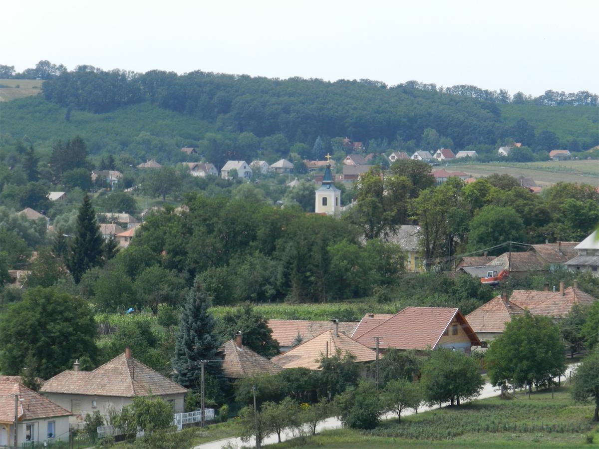 Villa Huszar Tanya Kesze Exterior foto